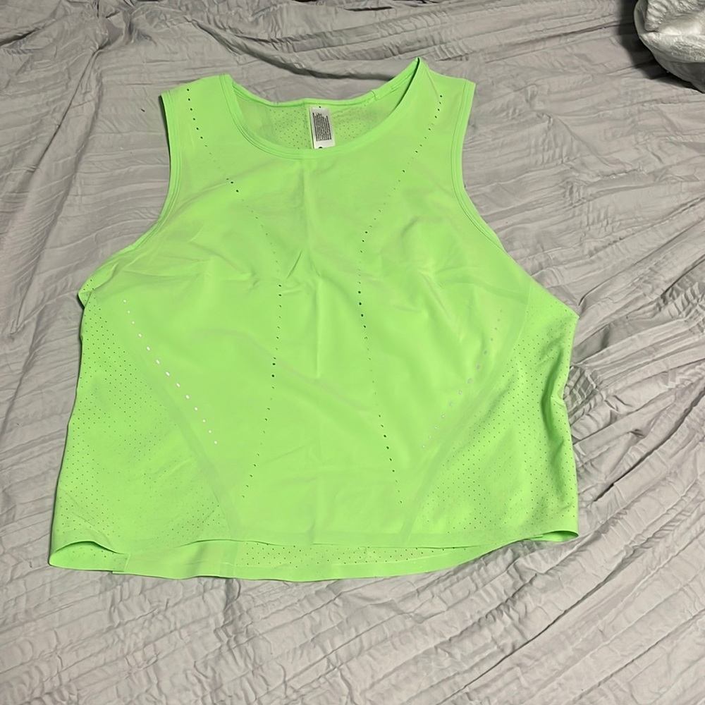 Lululemon tank